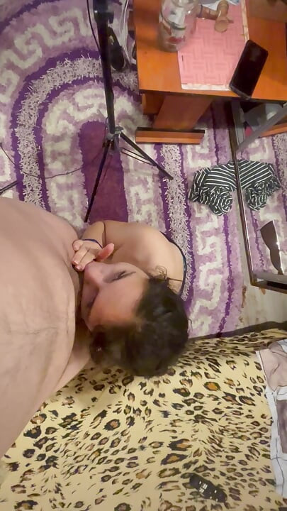 Step sister thanks me and sucks my dick and swallows it all