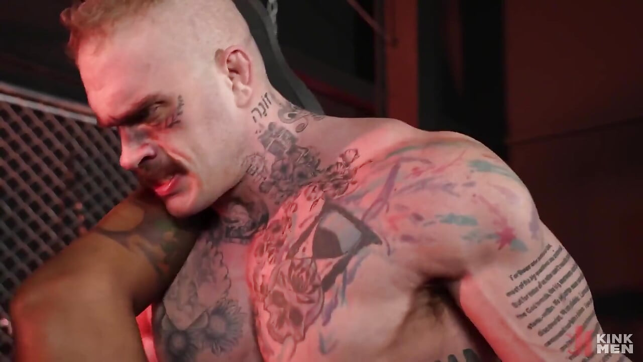 グッド・リトル・マウス:デイヴィン・ストロングとジェイク・ウォーターズ