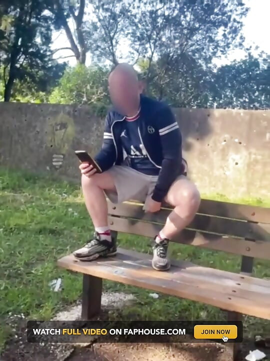 Amateur Boy Lost a Bet and Had to Expose and Touch His Cock in a Park