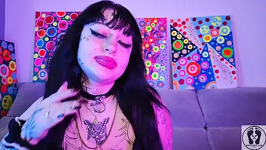 Burun fetişi deedeelove gotik güzellik kızı
