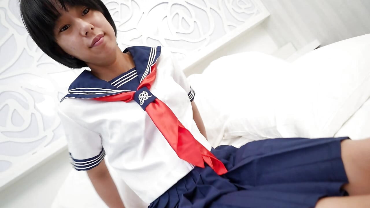 Hitomi Tamura The Amateur Woman in Uniform Who Eagerly Provides Intimate Service Vol 3