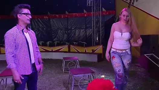Sexuelles abenteuer im zirkus!