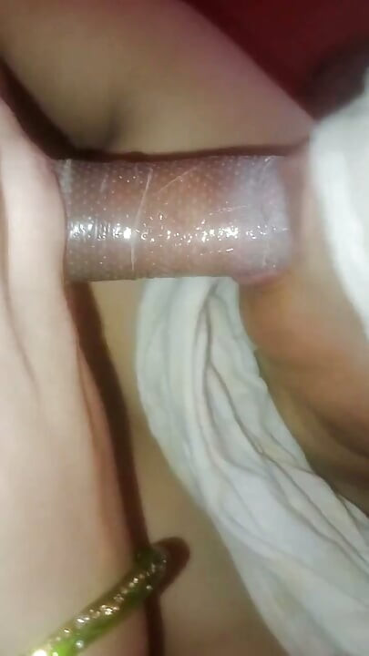 Today, I Had My Sister-in-law Suck My Cock and Had Sex with Her Hard Fucking and a Blowjob.