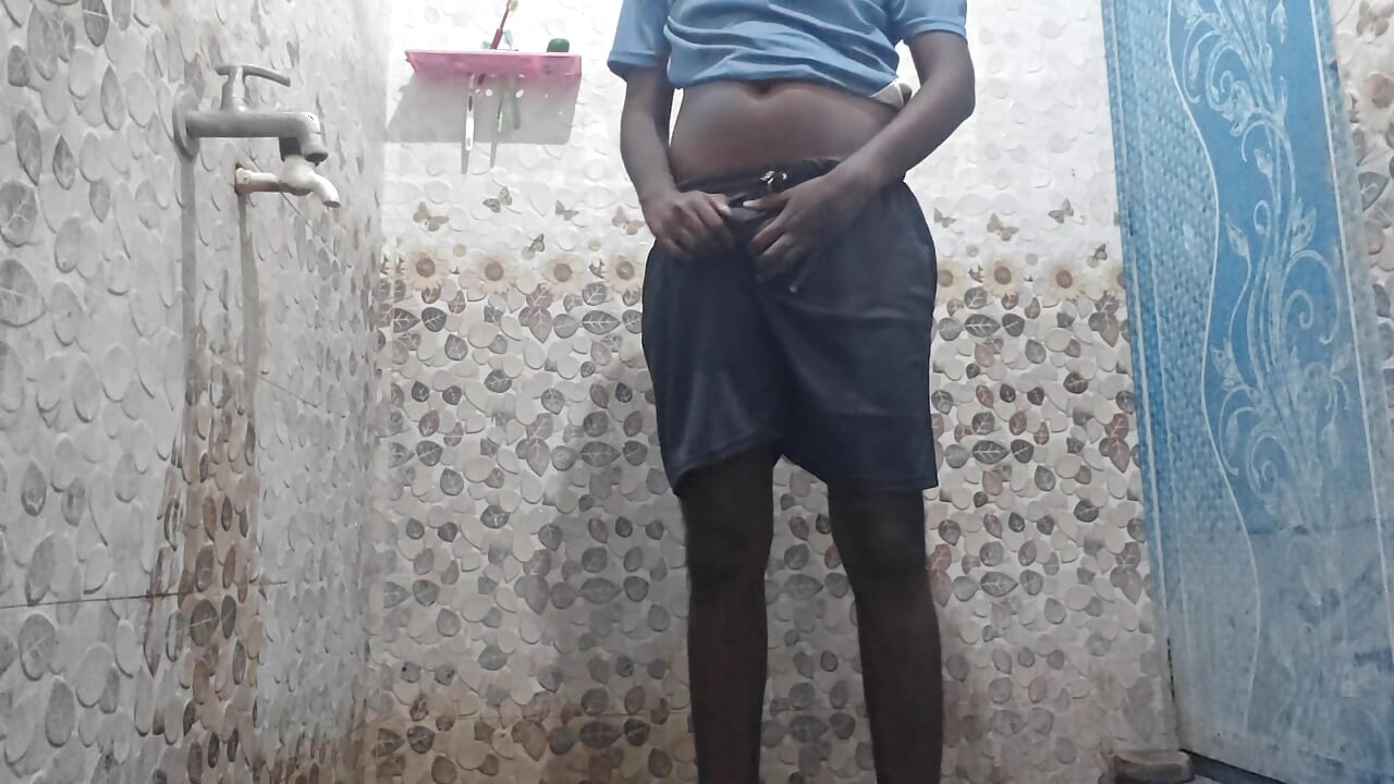 Tamil10inches grote zwarte lul sexy pissende show
