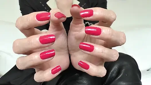 Roter Fingernail-Tag, lady victoria Valente