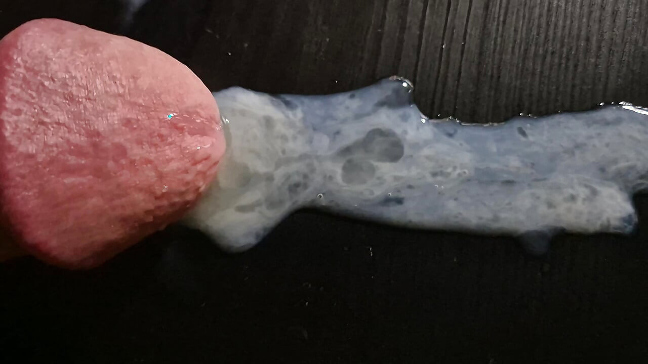 Soooo much delicious thick Cum!