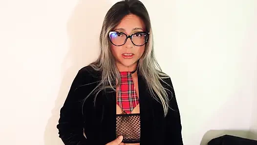 Lunabigbooty Im Schulmädchen-rollenspiel Bis Zum Orgasmus