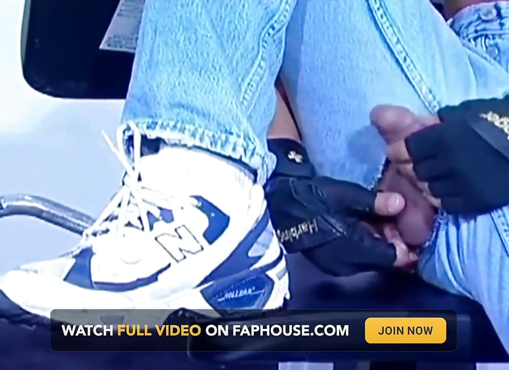 Гаряча і сексуальна назавжди... Збуджений турецький хлопець aladin cem