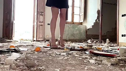 Unter absätzen zerquetscht