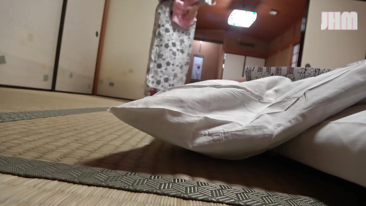 32歳の人妻凛とリゾートエスケープ - 2