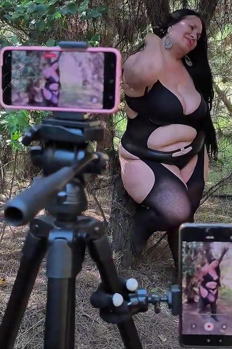 Rq in het bos milf bbw - video voor fans Faphouse
