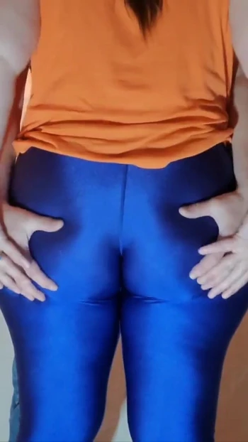 Spectacular moment from "Not much better than a huge ass in shiny spandex Leggings"