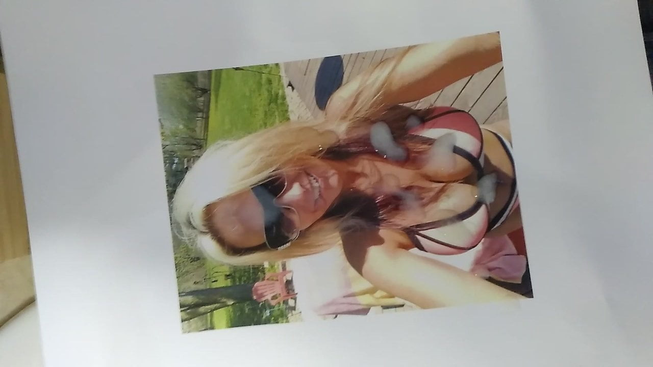 Jerking over Hot MILF