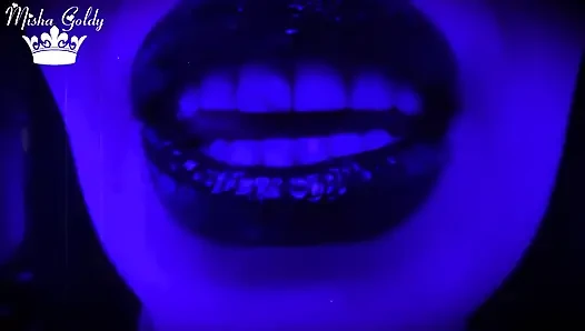 Hochglänzende schwarze lippen
