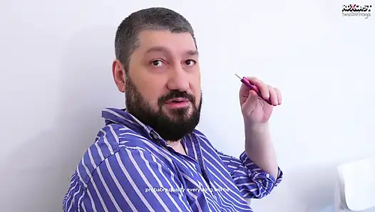 Perde Arkasında Üvey kız Aleta Alma Kanal İçin Sert Bir Çift Penetrasyonda - Harika! Yeni Aile!