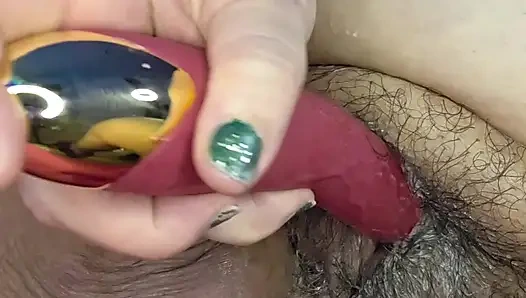 Ngentot memek becekku pakai sabun