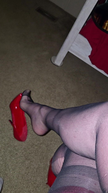 Louise Nylontease Nylon Stocking Foot Fetish Tease Crossdresser