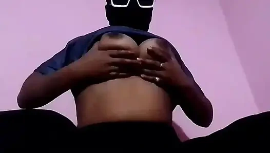 Bur mein khujali Ho Raha Hai isko