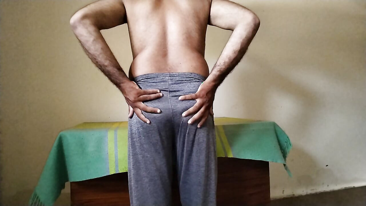 Bunda grande e sedosa querendo um pauzão