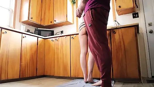 Stepdad sticks his fingers into Stepdaughters PUSSY and makes her SQUIRT ( A LOT)