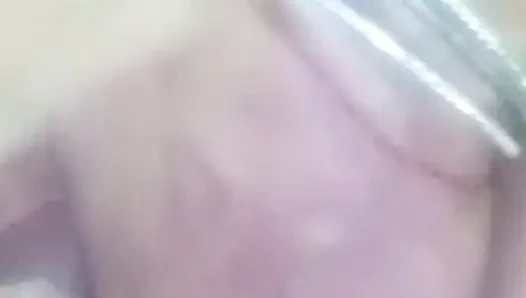 mamta bhabi ne chut main ungli kar ke chut se pani nekali