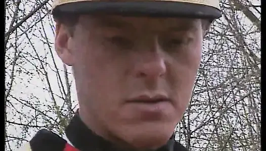 Соблазнительная Крошка В Кружевных Чулках Голодно Сосет Член