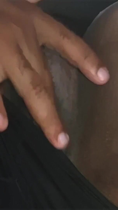 Pastor anointing the pussy of the faithful and making the married believer cum like a whore in his mouth | Clip 1