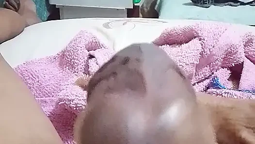 Temmuz'un birincisi video seks izlerken mastürbasyon yapıyor