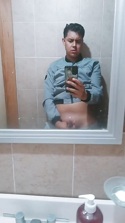 การช่วยตัวเองครั้งแรกของปี