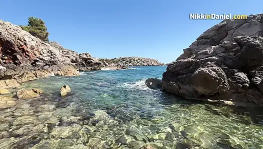 Я встретил сексуальную блондинку на пляже с великолепной задницей, и мы занялись страстным сексом в лагуне - Nikki и Daniel