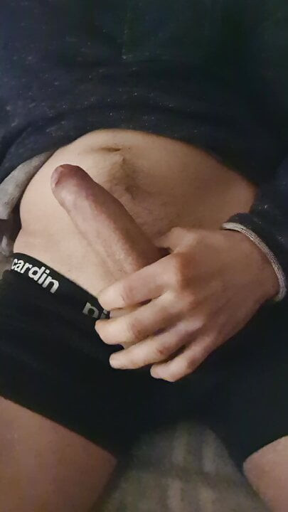 Empurrando meu pau.