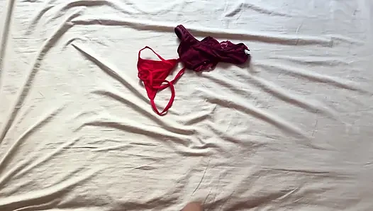 Tertangkap Melihat Celana Dalam - Kakak Tiri Saya Akhirnya Basah Dan Sialan