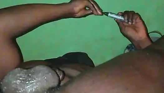 Sweet Cynthia anal için geniş göt deliği