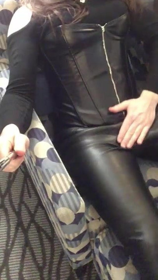 Leather Walk Crossdresser