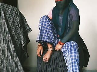 Muslim Bhabhi Ko Kitchen Me Khade Khade Choda - Menelan Mani Bhabhi