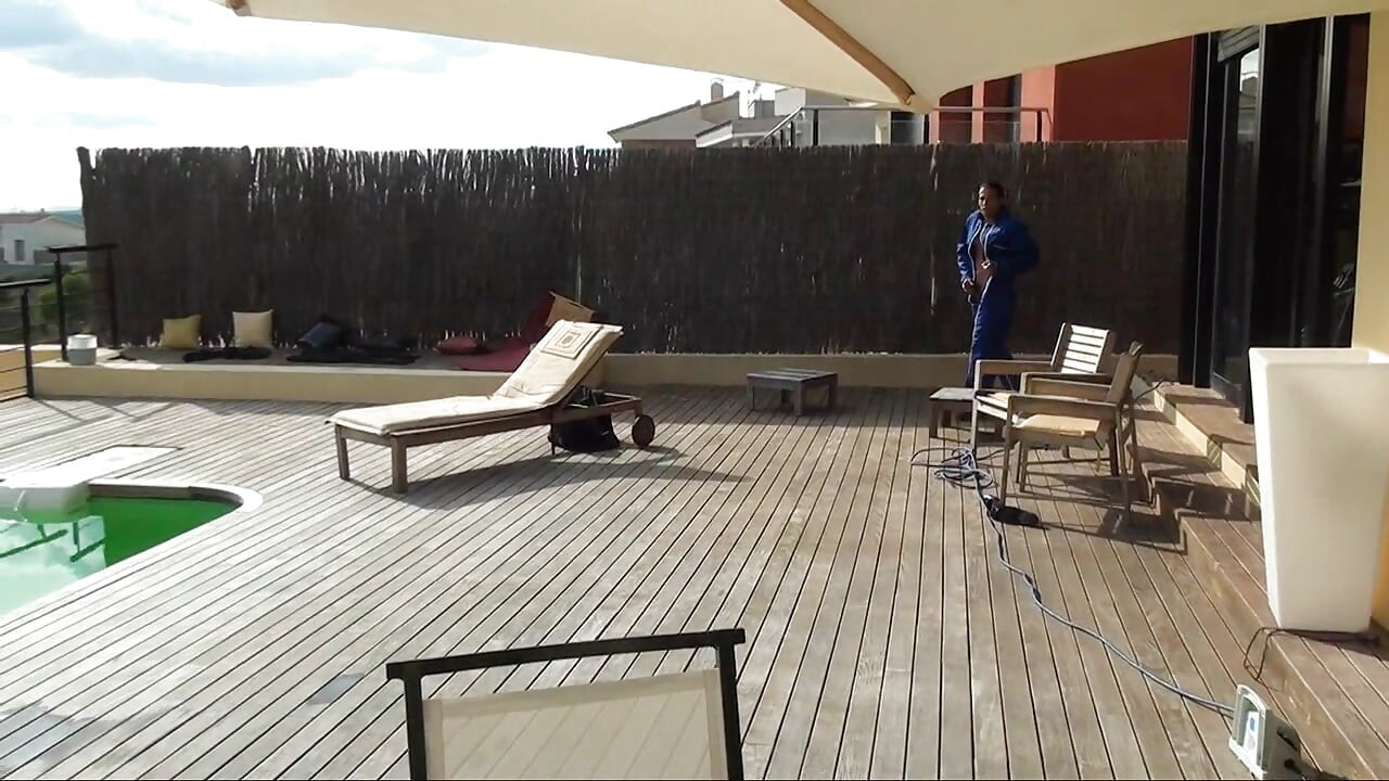 Good fuck at the swimming pool