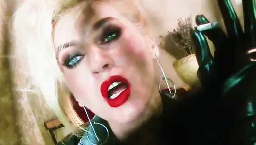 Отказ в киске суккубом