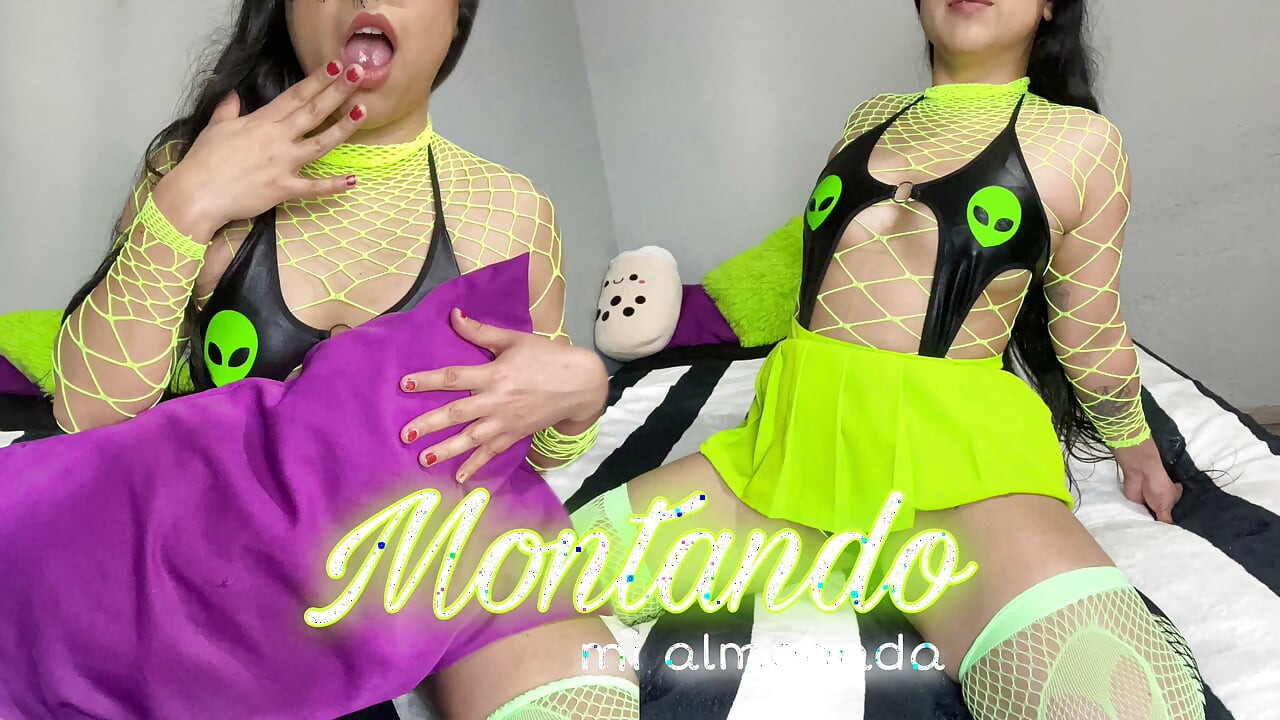 Delicioso cực khoái montando mi almohada | Rico phun nước | Astarioth
