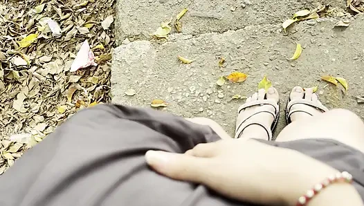 Gadis Kolombia Masturbasi Di Depan Umum Di Jalan