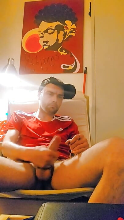 เงี่ยนเล่นกับควยของกู