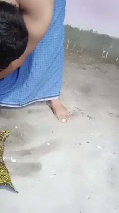 Hintli kadın domaltarak seks romantik aile seks üvey anne ve üvey oğul sabah seksi Hintli kız seks desi kız | Klip 1