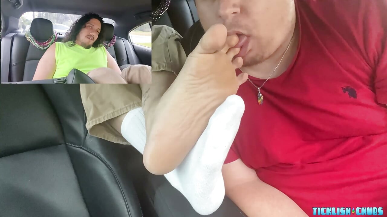 TicklishChubs Inovake Gives Matt His Toes As Payment For A Snyft Ride