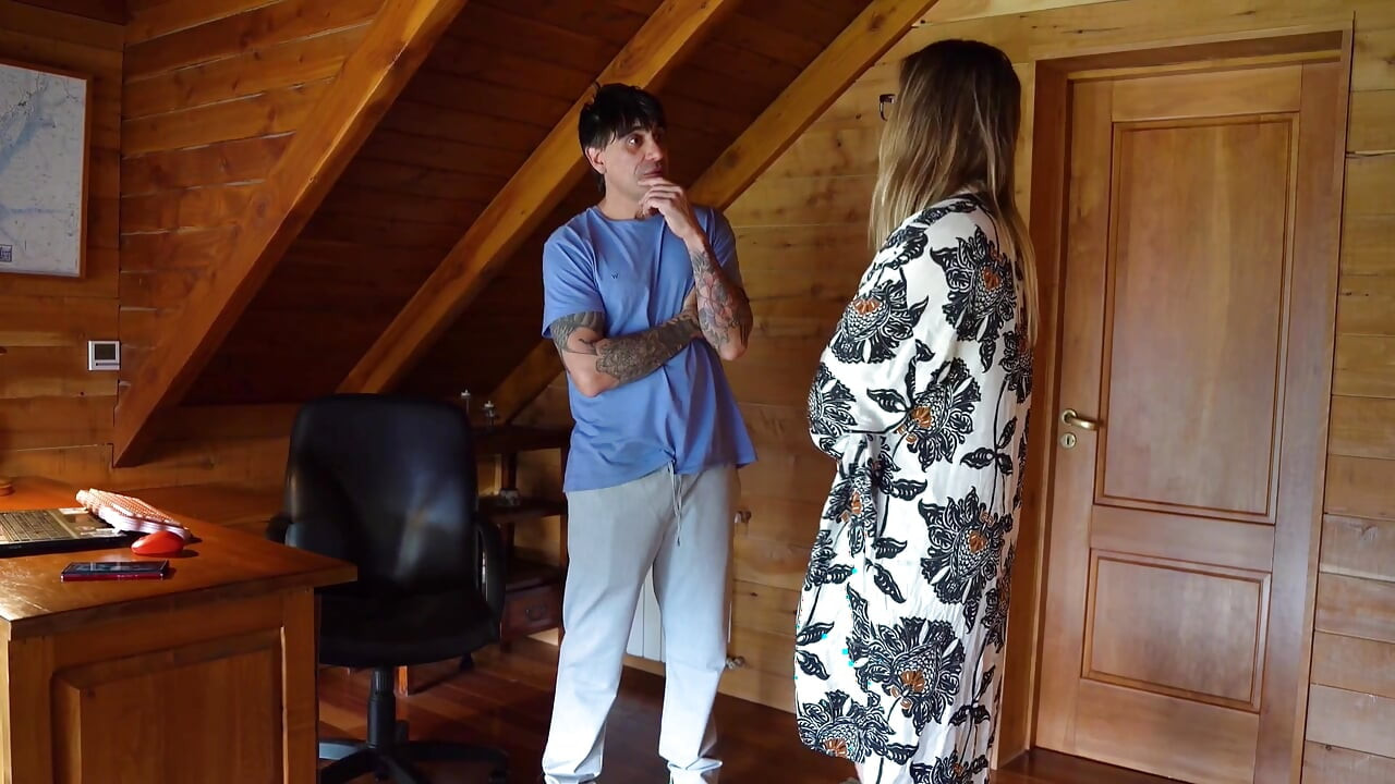 Intense Surprise amateur threesome