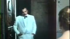 Senta berger 脱衣服给紧身胸衣和丝袜 1976 电影
