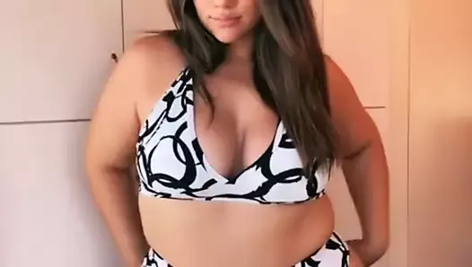Erica Lauren - Fat Swimsuit Model