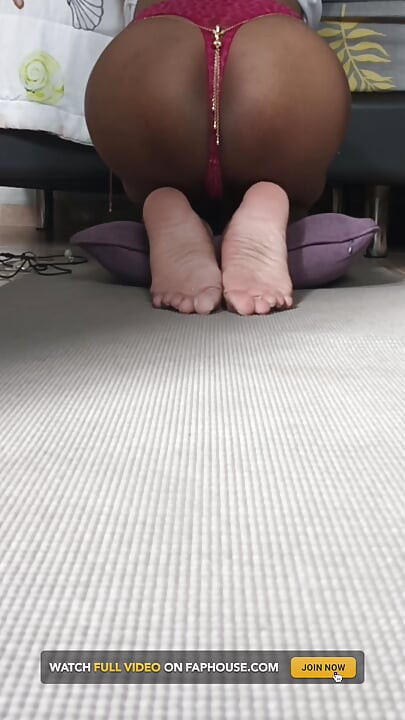 TS Domme Mat Duty POV: Kneeling Rear Worship with Bare Soles and Erotic Jewelry Worship