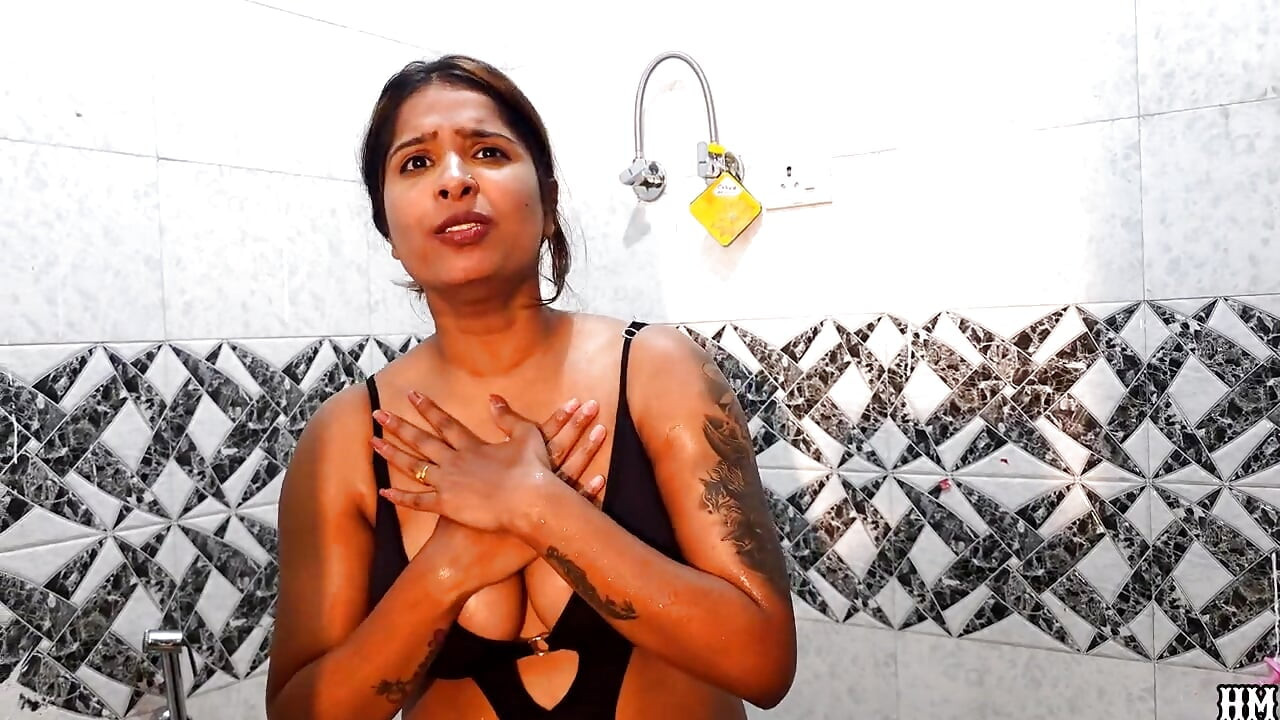 Intialainen aasialainen desi putkimies amanin omistaja tejashwini hardcore vittuilee isolla kullillaan