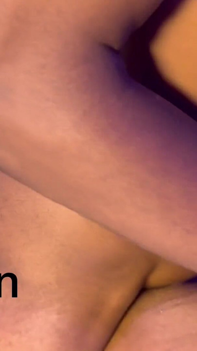 Mijn poesje druipt zo hard voor mijn favoriete pik | Clip 2