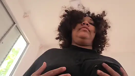 ÜVEY ANNE BINIYOR