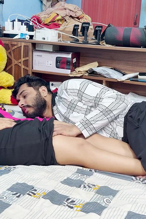 Malayali Boss Girl Feet Massage by Boy Staff
